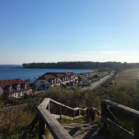 Nyaraló In Mit Eigener Terrasse